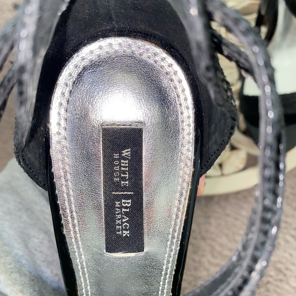 White House Black Market Black Leather Crocodile Embedded Wedge Sandals Size 8 - Picture 5 of 15